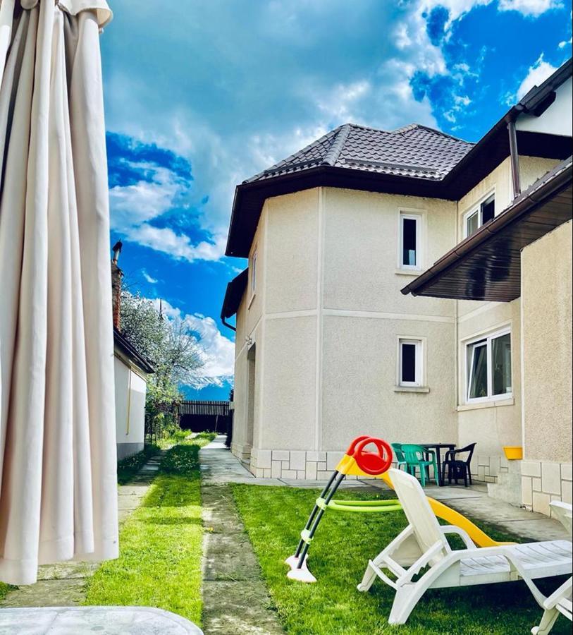 Colonia Sase Martie Casa Bunicilorヴィラ エクステリア 写真