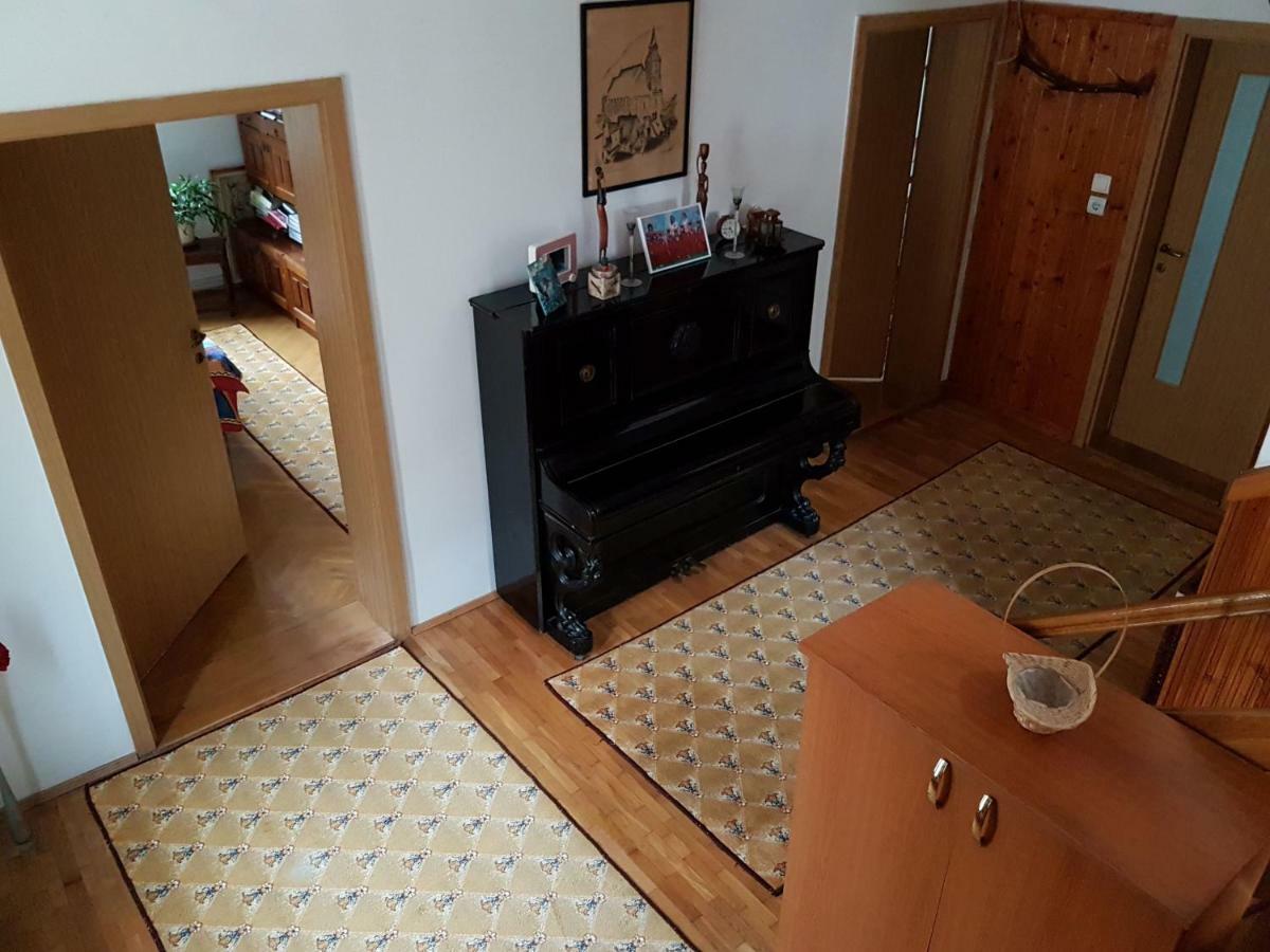Colonia Sase Martie Casa Bunicilorヴィラ エクステリア 写真